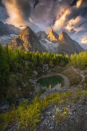 Bergsee bei Sonnenuntergang von Frans van der Boom