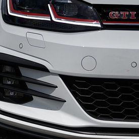 Volkswagen Golf GTI performance by Menno Schaefer