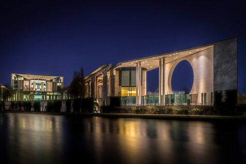 Regeringswijk gezien vanaf de oevers van de Spree 02