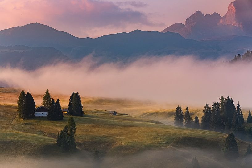 Sunrise in Alpe di Siusi by Henk Meijer Photography