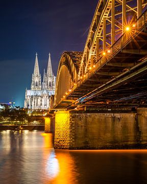 Cologne at night by Günter Albers