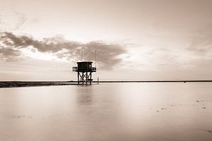 Wachturm im Wasser in Sepia