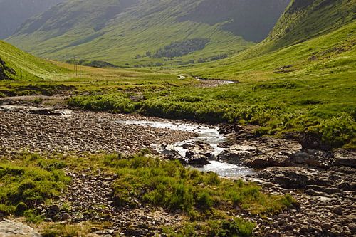 Neem de stoeltjeslift in Glencoe Mountain Resort. Uitzicht op het betoverende landschap