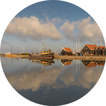 De haven van Hindeloopen weerspiegeld in het water van KB Design & Photography (Karen Brouwer)