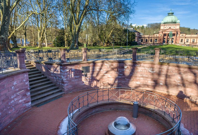 Kaiserbrunnen und Kaiser-Wilhelms Bad im Kurpark von Bad Homburg van Christian Müringer