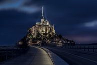 Mont Saint-Michel by Night van Mario Calma thumbnail