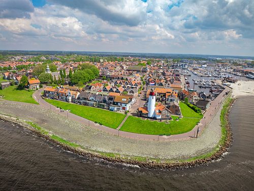 Urk luchtfoto van het voormalige eiland aan het IJsselmeer