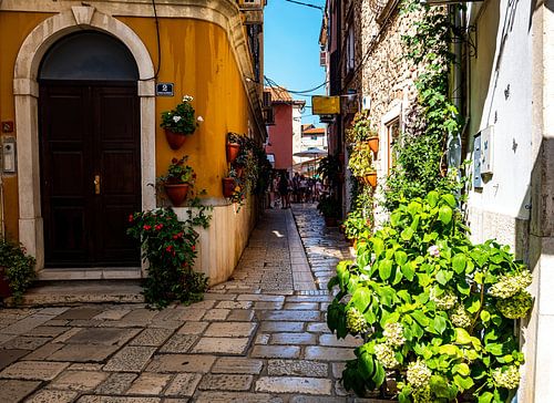 Alte Gasse in der Stadt Porec in Kroatien