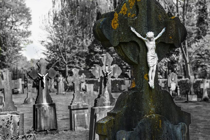 Geloof en Sterfte op het kerkhof by Brian Morgan