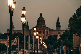 Palau Nacional am Abend (Montjuic) von Kees Hasenaar