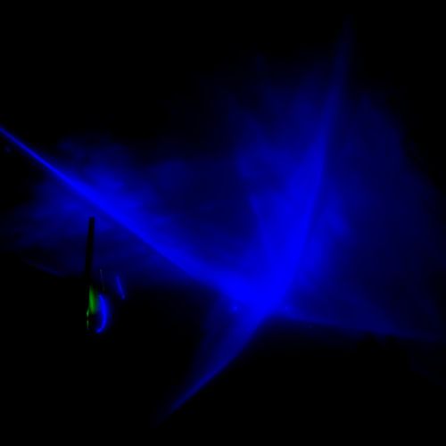 GLOW festival blauwe nevel