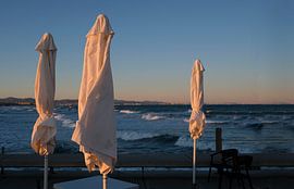 Quiet moments in the evening on the coast of Valencia, Spain by Lensw0rld