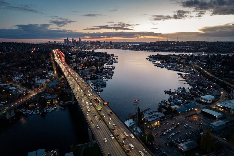 Seattle by Hello Pompoyo