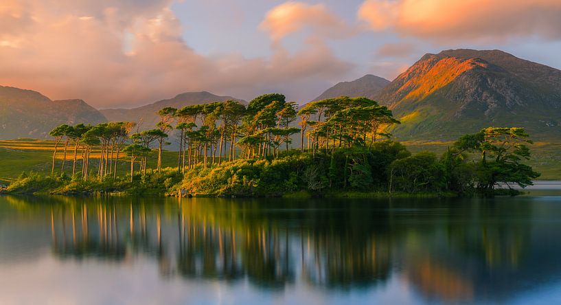 Sunset in the Connemara at Derryclare Lough, Ireland by Henk Meijer Photography