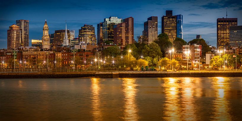 BOSTON Skyline du soir | Panorama par Melanie Viola