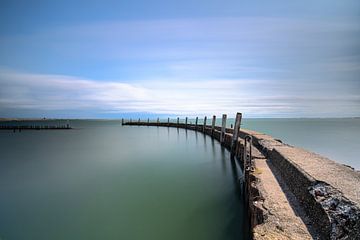 Verlaten werk haven in Grevelingen meer, Zeeland