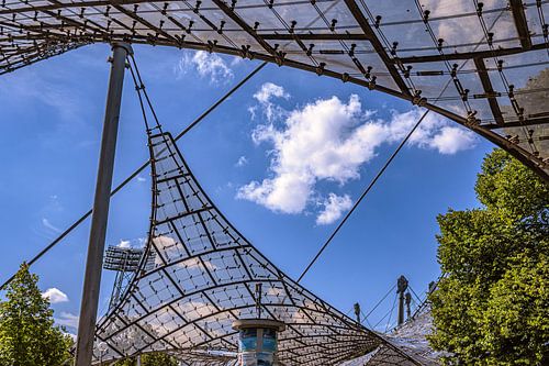 BAVARIA : MÜNCHEN - OLYMPIA PARK - TIJDLOZE ARCHITECTUUR