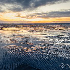 Zonsondergang over de Noordzee van Nils Steiner