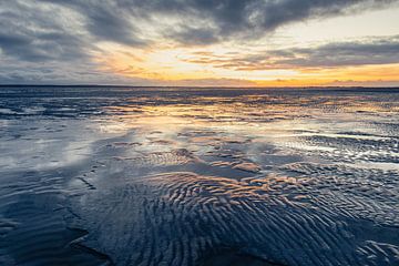 Sonnenuntergang über der Nordsee von Nils Steiner