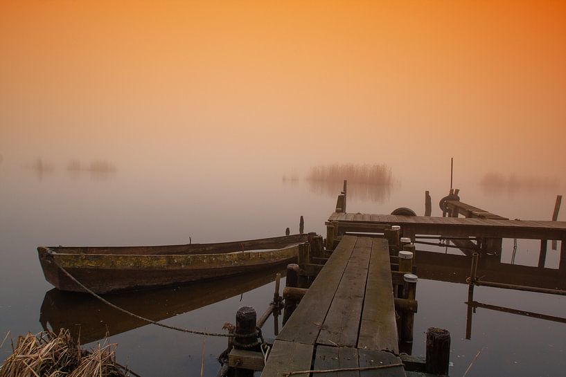 Sunrise at the Zuidlaardermeer by Gert Hilbink
