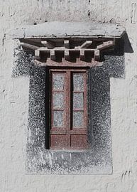 Weathered window by Roel Groenhuijsen