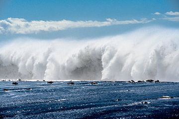 Eine Welle als Symbol für die Kraft des Wassers von Maren Müller Photography
