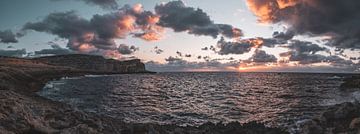Coucher de soleil dans la baie de Dwejra Gozo, Malte sur Lemayee
