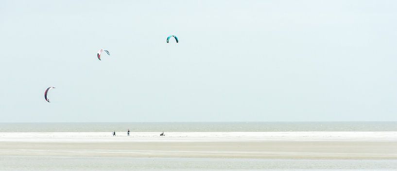 Playing the Wind, Kitesurfen von Jeroen Kleverwal