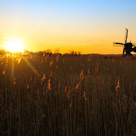 Sunset at the Varnebroek mill by peterheinspictures