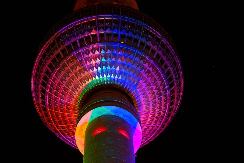 Die Kugel des Berliner Fernsehturms von Frank Herrmann