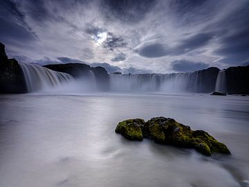 Chute d'eau Godafoss, Islande sur Eddy Westdijk