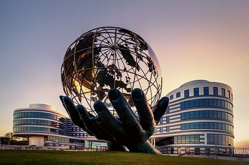 Globe in Hands, AFAS Theater, Netherlands