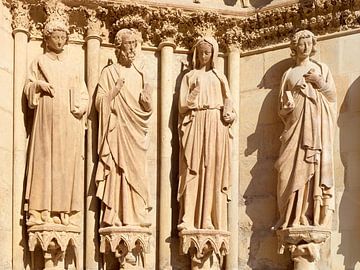 Reims, Kathedraal, Heiligenbeelden van Ralph Rainer Steffens