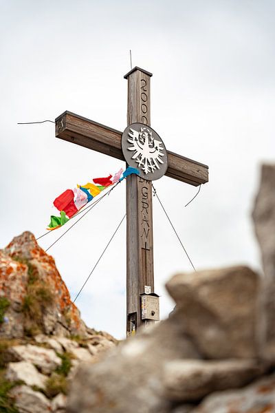 Summit cross of the Aggenstein by Leo Schindzielorz