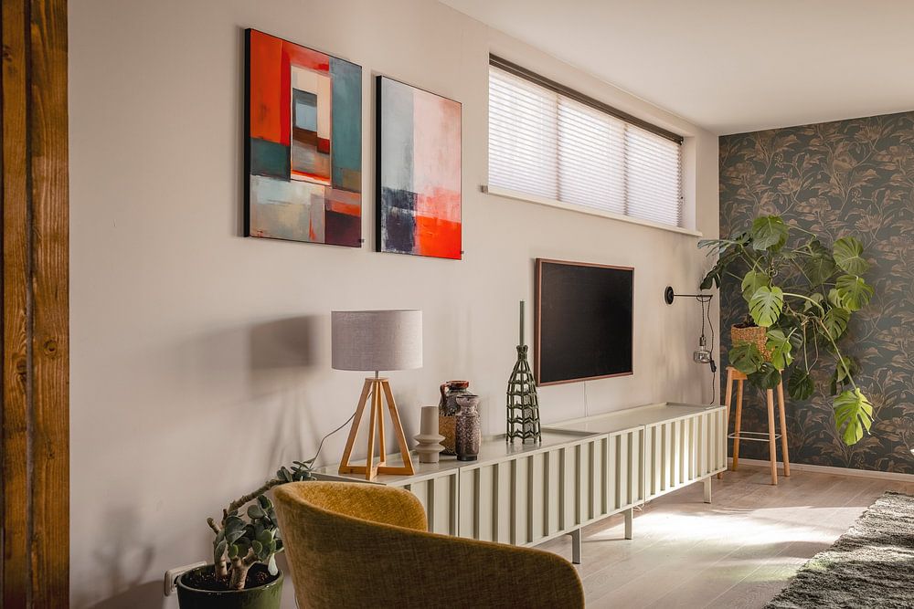 Colourful, modern and abstract  by Studio Allee 