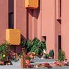 Muralla Roja reisfotografie print ᝢ abstracte roze architectuurfoto van Hannelore Veelaert