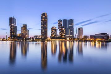 Skyline Rotterdam Rijnhaven  avond van Sander Groenendijk