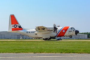 Lockheed C-130 Hercules der U.S. Coast Guard. von Jaap van den Berg