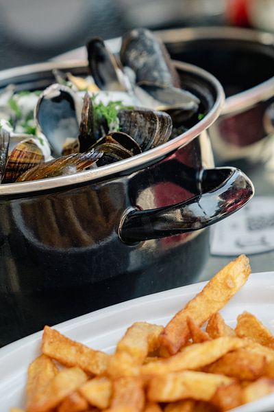 Pan of French mussels with fries by Melissa Peltenburg
