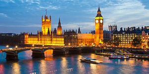 Londen met Westminster Hall en Big Ben in de avonduren van Werner Dieterich