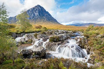 Watervallen bij Glencoe in Schotland