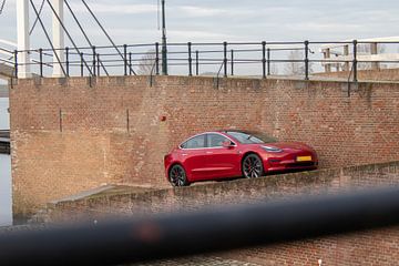 Rode Tesla Model 3 Performance van Joost Winkens