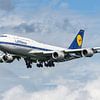 Nostalgie ! Boeing 747-8 de Lufthansa en livrée rétro. sur Jaap van den Berg