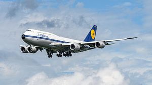 Nostalgie! Lufthansa Boeing 747-8 in Retro-Lackierung.