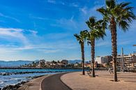 Balearen Spanje, Palma de Mallorca, uitzicht op de zeeboulevard in Portixol van Alex Winter thumbnail