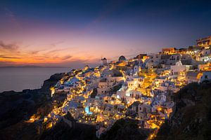 Zonsondergang in Oia / Santorini van Edwin Mooijaart