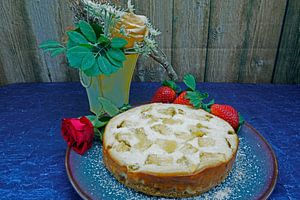 Frisch gebackener Ananas-Käsekuchen