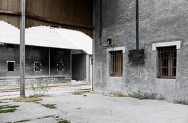 Abandoned train station by Raoul Suermondt