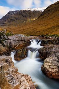 kleiner Wasserfall in Schottland von Daniela Beyer