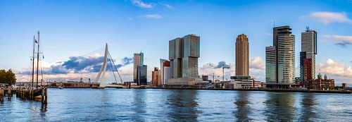 Panorama Rotterdam Skyline by Sylvester Lobé
